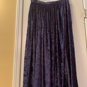 Custom Design Renaissance Midi Navy Crushed Velvet Skirt. 8-10 avg.
